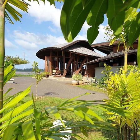 Houttuyn Wellness River Resort Paramaribo Exterior foto